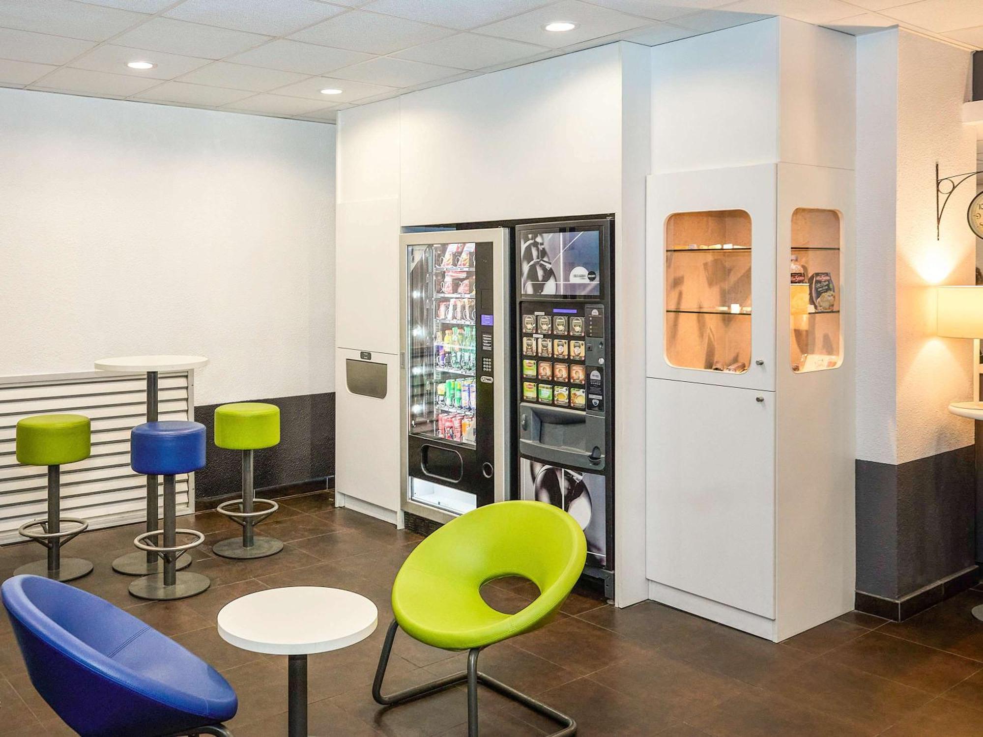 Ibis Budget Lille Gares Vieux-Lille Exterior photo